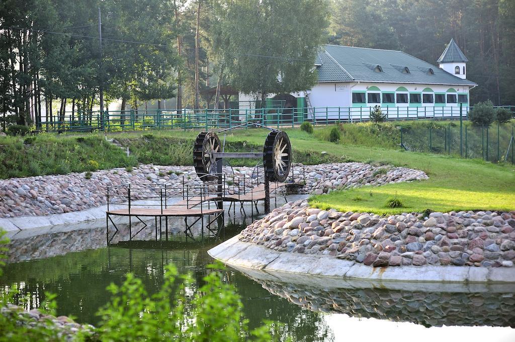 Malutkie Resort Radomsko Luaran gambar