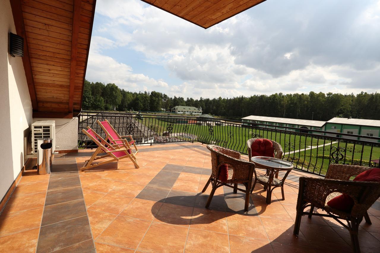 Malutkie Resort Radomsko Luaran gambar